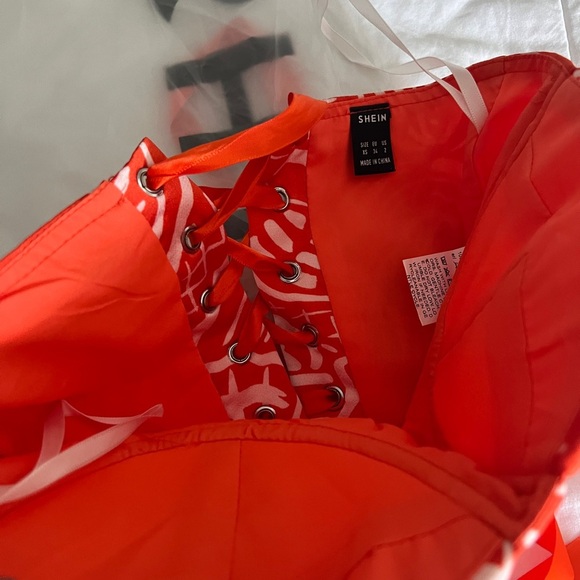 SHEIN Privé Allover Print
Grommet Lace Up Bustier Tube Top SIZE XS ORANGE & PINK - Picture 7 of 13